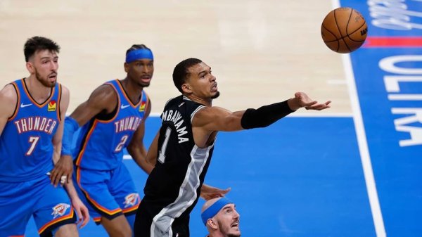 配资网络配资炒股 马刺雷霆抢七大战将追平NBA历史纪录